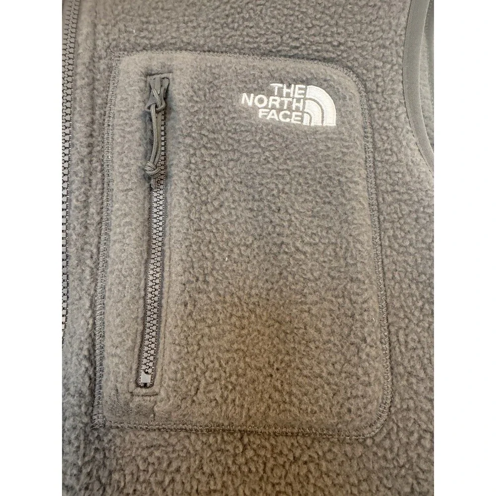 The North Face Men's Polyester, Large, Fleece, Zip Up Vest, Gray